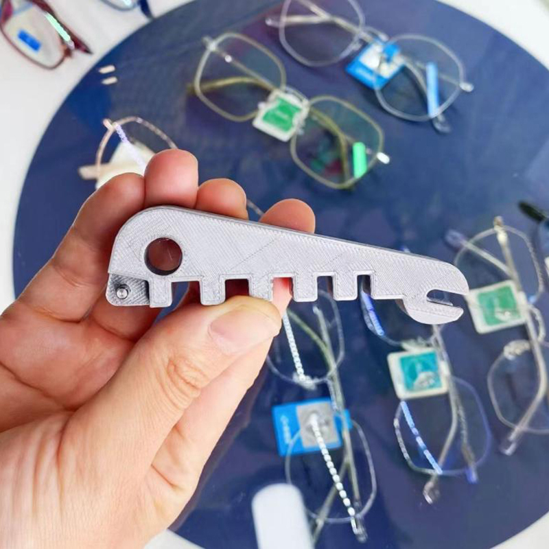 Pince multifonction en plastiq - 3D Printing Glasses Frames avis et prix